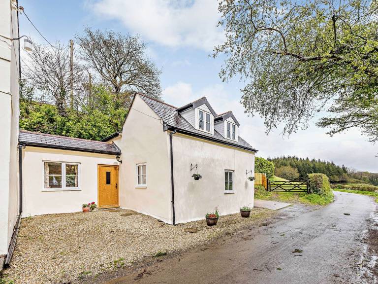 Cottage  Great Torrington