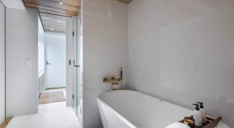 Pleasant rental apartment with yard, sauna & barbeque | Near Rock Church | Perfect for remote work | Pet-friendly — photo 4