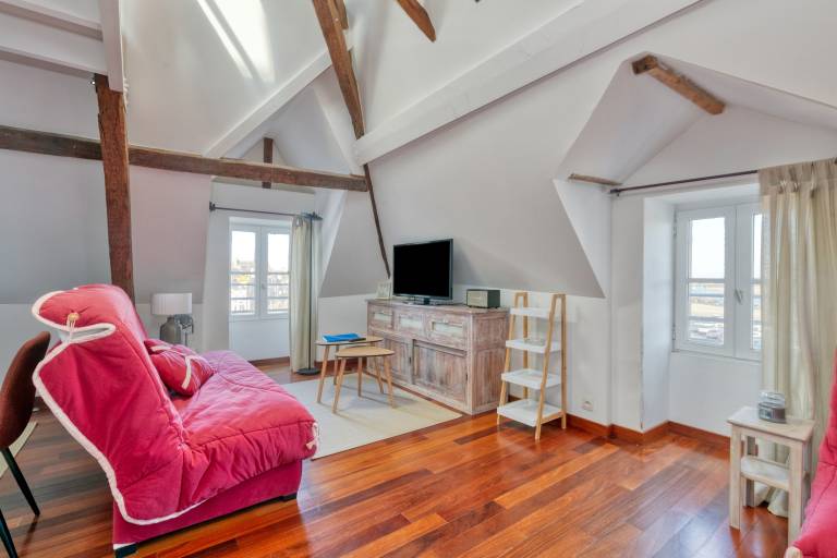 Fully equipped lovely apartment with fast internet | City view | Beach nearby | Perfect for remote work | Pets allowed — photo 4