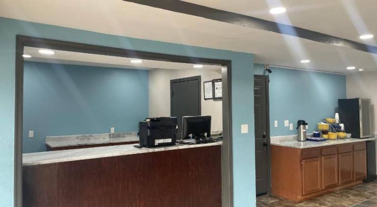 Days Inn by Wyndham Elizabeth City — photo 2