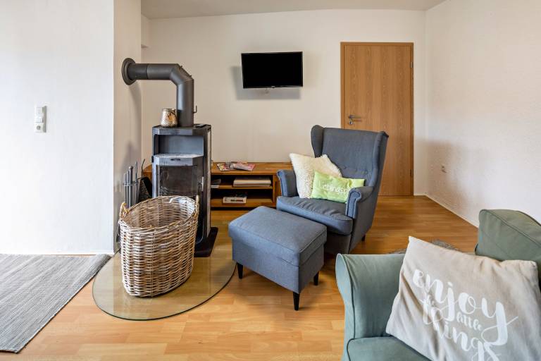 Holiday Home 'Vogelsberger Bett Köddingen' with Private Terrace, Private Garden and Wi-Fi — photo 3
