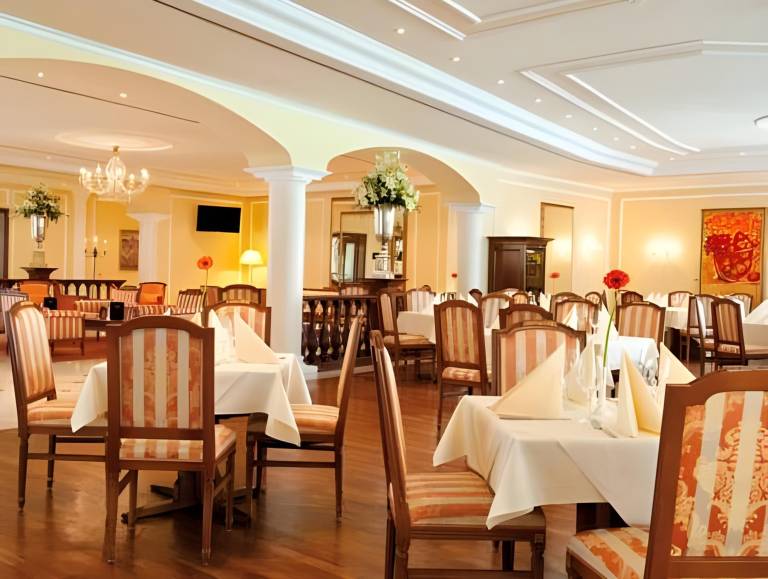 Victor's Residenz-Hotel Erfurt — photo 4