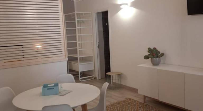 Rental apartment with patio — photo 5