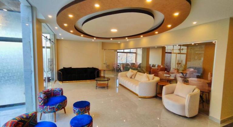 110 m&sup2; Apartment mit Hotelservice