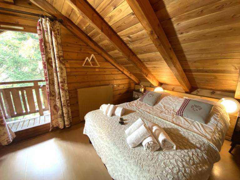 Chalet with terrace, garden & grill — photo 4