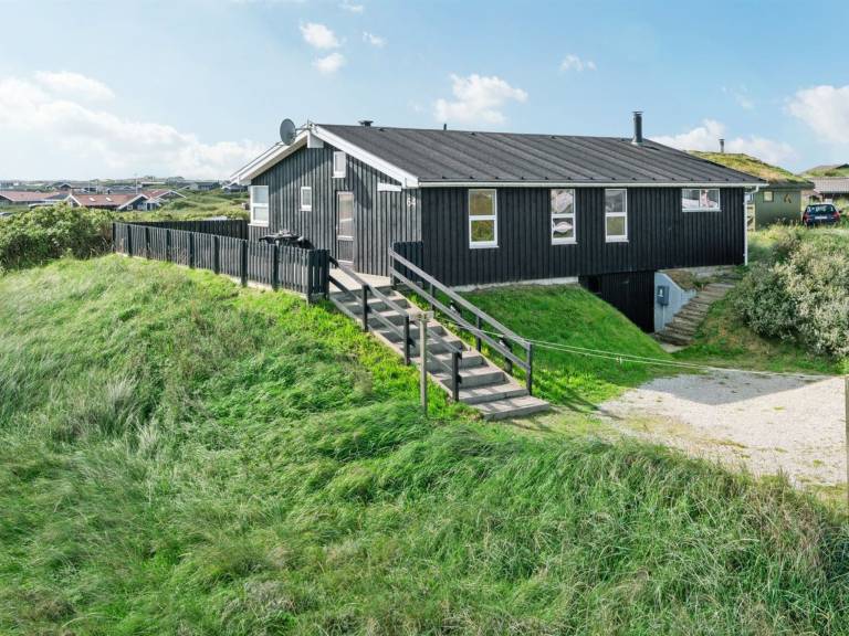 Family-friendly beautiful house with sauna, patio & BBQ | Beach nearby | Pets are welcome in Lokken