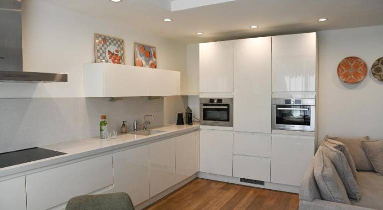 High Street Apartments — photo 3