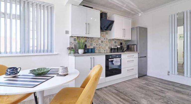 House with garden & patio | Suitable for remote work — photo 3