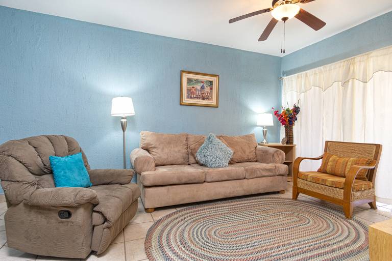 Condo Sandy Beach