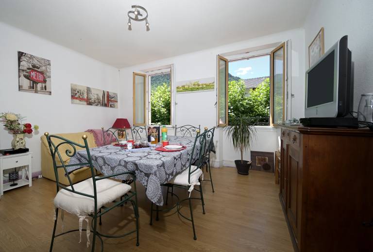 Guest House 'Chambre Verte' with Mountain View and Wi-Fi — photo 3