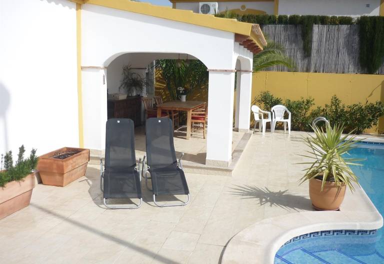 Villa Miantojo near the coast with Private Pool, Terrace, A/C & Wi-Fi. — photo 3