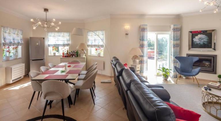 Fully equipped villa with private pool, grill & yard | Perfect for remote work | Pet-friendly — photo 4