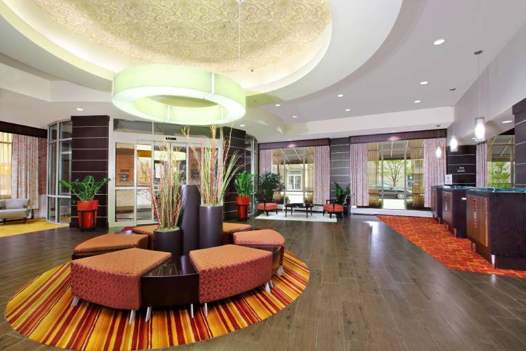 Hampton Inn & Suites Columbus-Downtown — photo 3