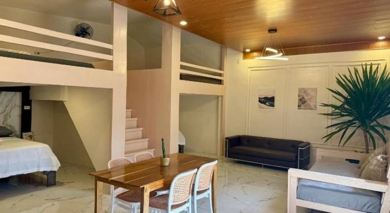 Violegre Homestay - KABLON — photo 2