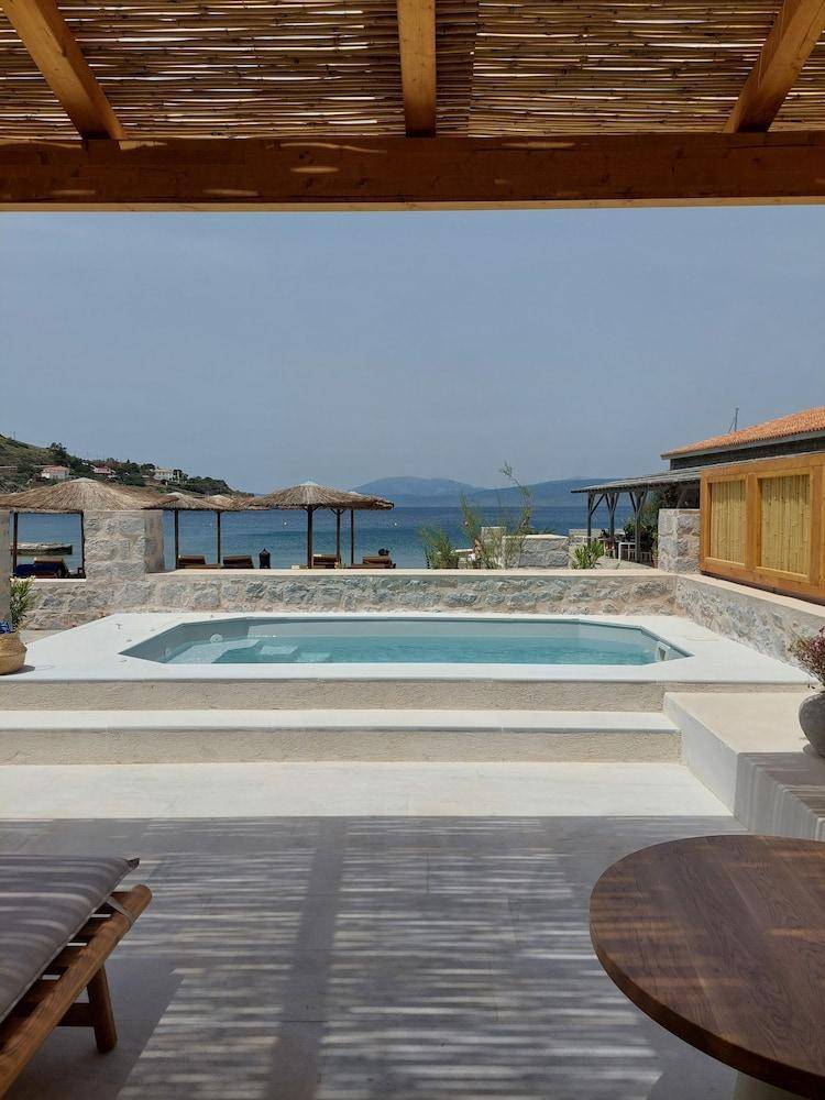 MANDRAKI BEACH RESORT — photo 3