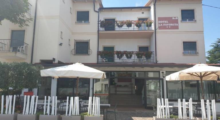 Hotel La Favorita in Peschiera del Garda