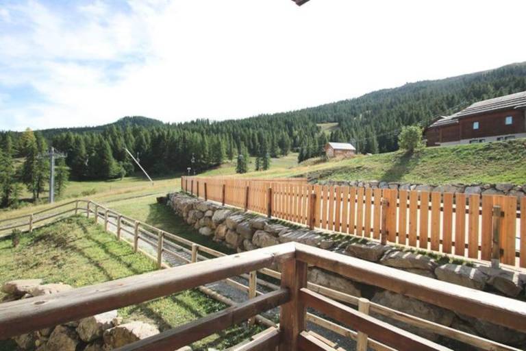 Apartment with pool, sauna & terrace in Briançon