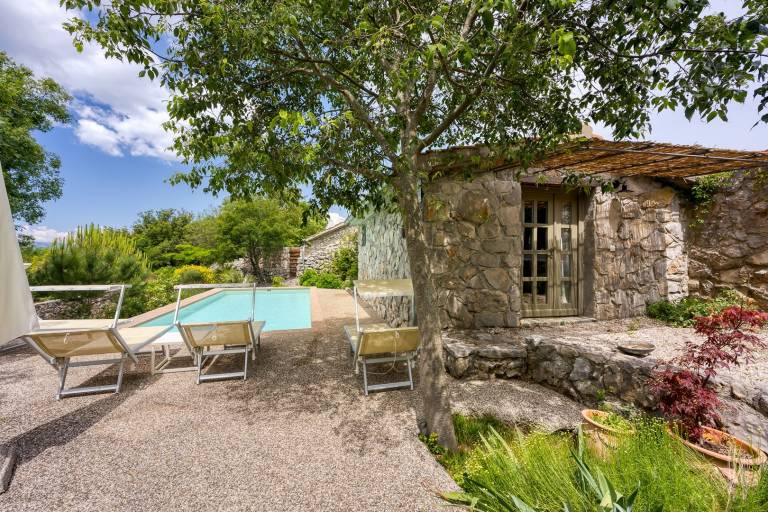 Villa  Nenadići