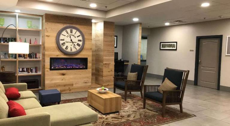 Country Inn & Suites by Radisson, Emporia, VA — photo 2