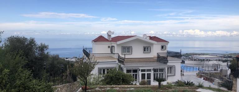 Villa Girne