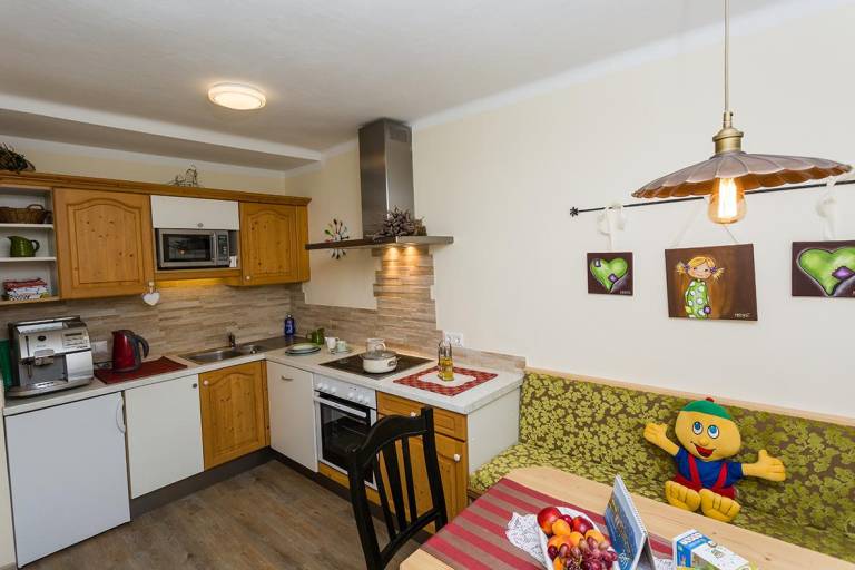Children-friendly vacation home with patio, pool & sauna | Lake view | Good for workation | Pet-friendly — photo 2