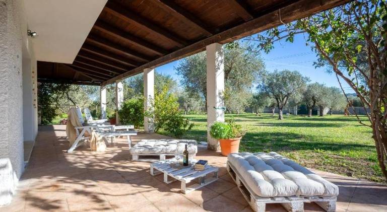 Villa with 3 rooms for 4 persons — photo 4
