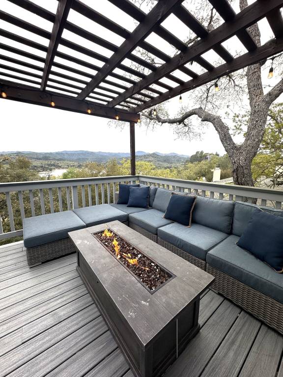 House Lake Nacimiento