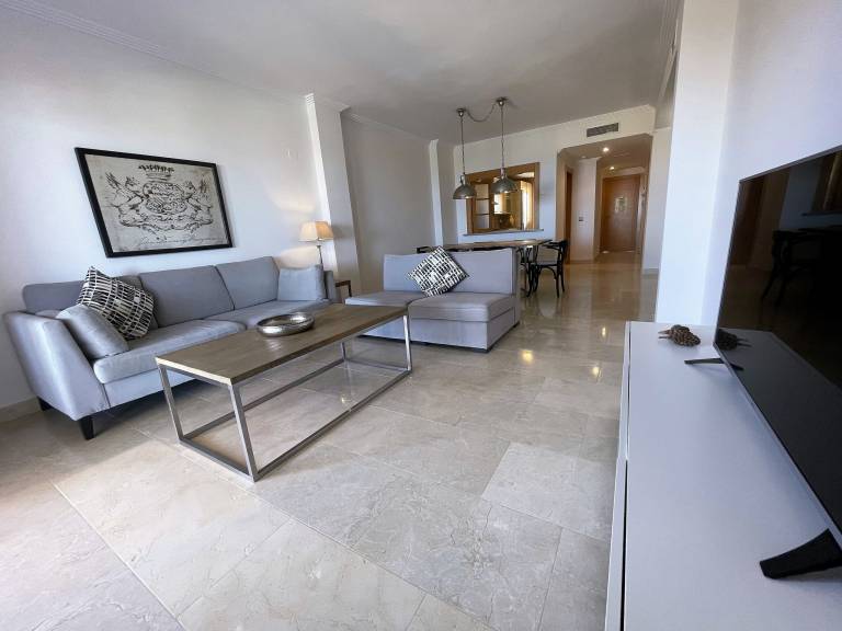 Fully equipped pleasant rental apartment with heated pool, patio & garden | Pets allowed — photo 4