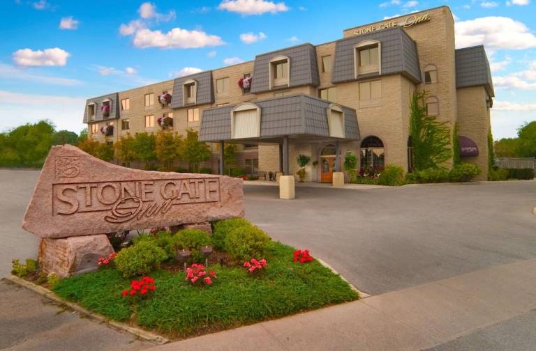 Stone Gate Inn — photo 4