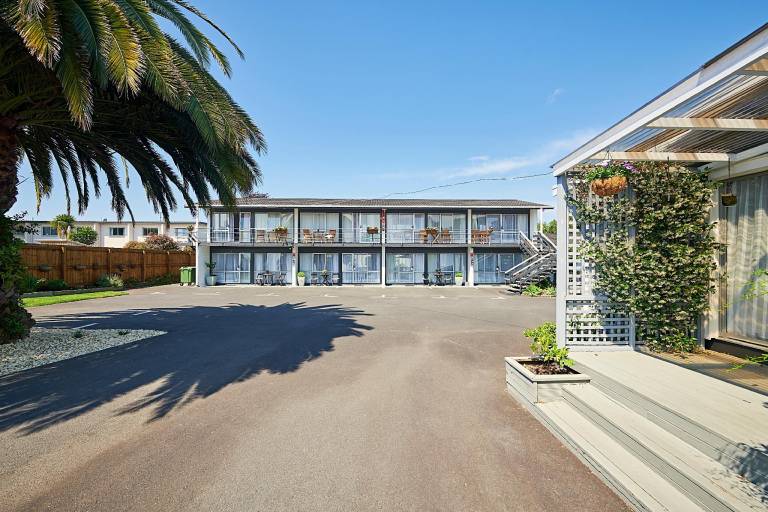 Roselands Motel in Tauranga