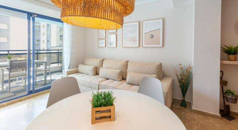 Holiday apartment with pool, patio & BBQ — photo 4
