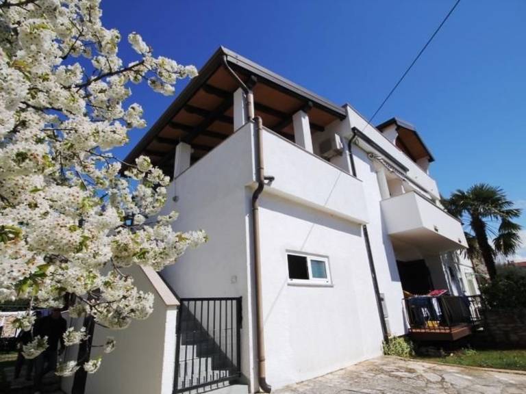 Holiday apartment | Nature view in Novigrad