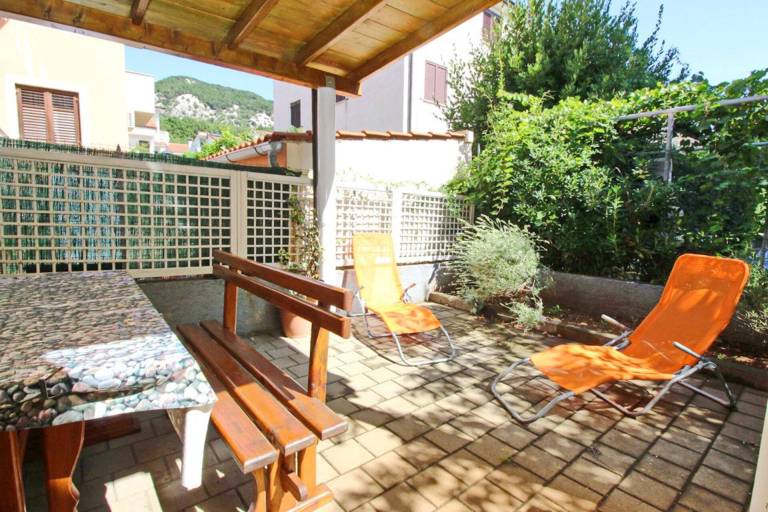 Apartment with terrace — photo 5
