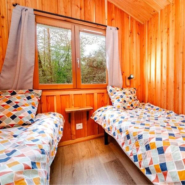 Chalet with terrace, garden & heated pool — photo 5