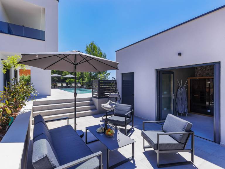 House with sauna, hot tub & grill | Sea view — photo 2