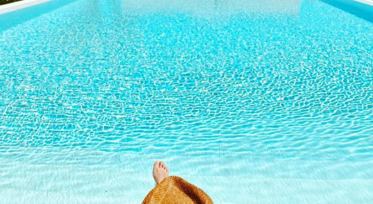 Vacation home with hot tub & pool — photo 3