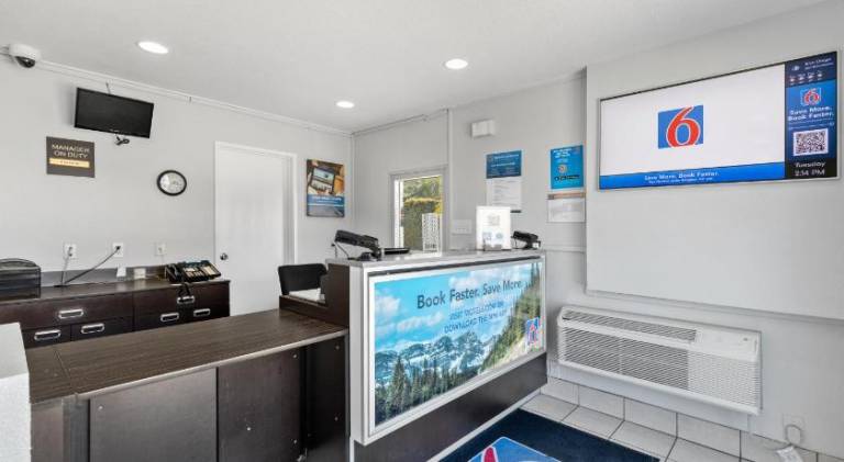 Motel 6 San Diego, CA - North — photo 4
