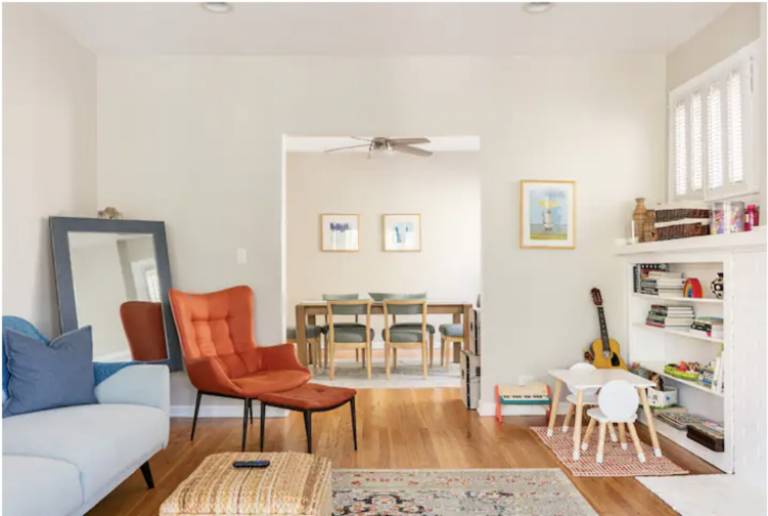 Rental apartment with patio & yard — photo 2