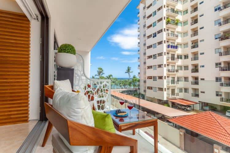 Incredible new condo 1 2 Block from Beach Malecon