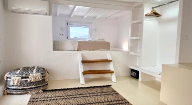 Rental apartment with patio — photo 4