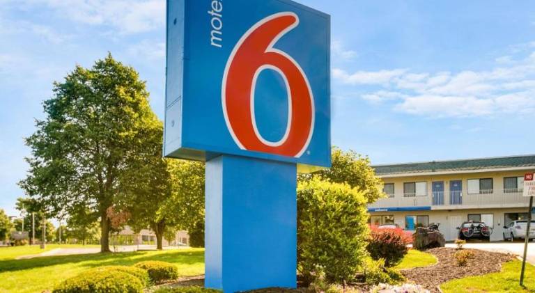 Motel 6 Lenexa, KS - Kansas City Southwest — photo 4