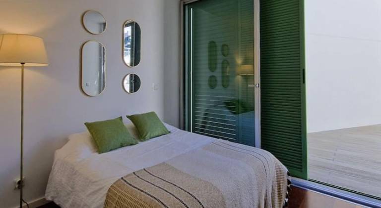 Fully equipped apartment with patio & garden | Near Quinta Vigia | Perfect for remote work | Pets allowed — photo 2
