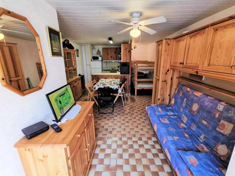Apartment | Beach nearby | Pets allowed — photo 2