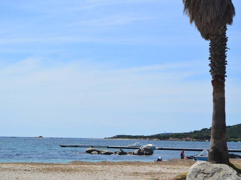 Mini-villa 3 250m from beach, 2 bedrooms, air conditioning, private parking — photo 3