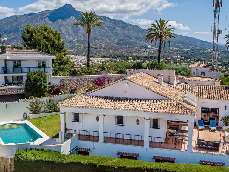 Casa  Nueva Andalucía