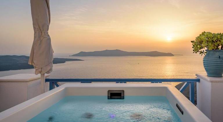 Serviced apartment with pool, hot tub & terrace | Suitable for remote work — photo 4