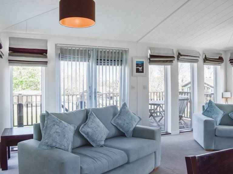 Child-friendly cottage with terrace & garden | River view | Dogs allowed — photo 4