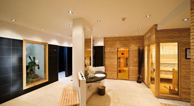 Holiday apartment with sauna & garden — photo 4