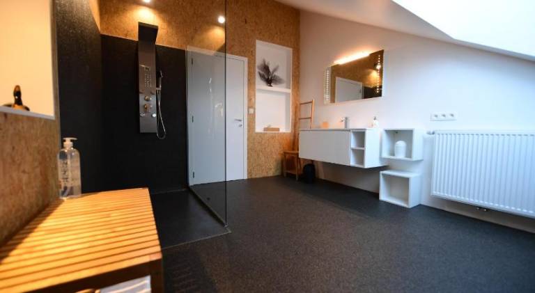 Rental apartment with 3 rooms for 6 persons — photo 3