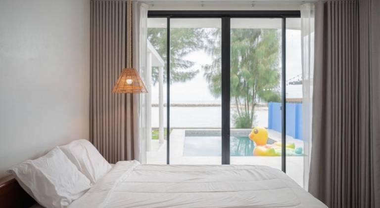 Villa with pool — photo 2